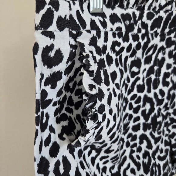 J. Crew Factory Black‎ White Leopard Print Shorts Size 4 - Picture 2 of 7